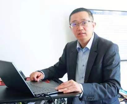 乐动官方网站创新论坛第一千三百九十一讲：从团簇的结构优化、逆向设计到团簇组装的能带调控