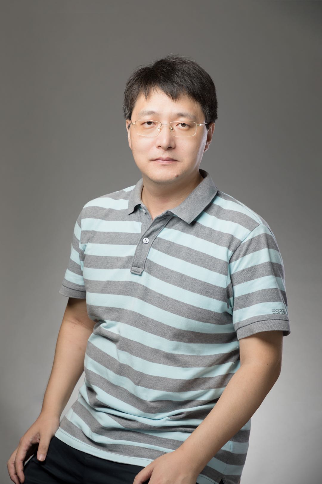 乐动官方网站创新论坛第九百五十七讲：Searching New Phenomenon in Uniformly Hyperbolic Systems
