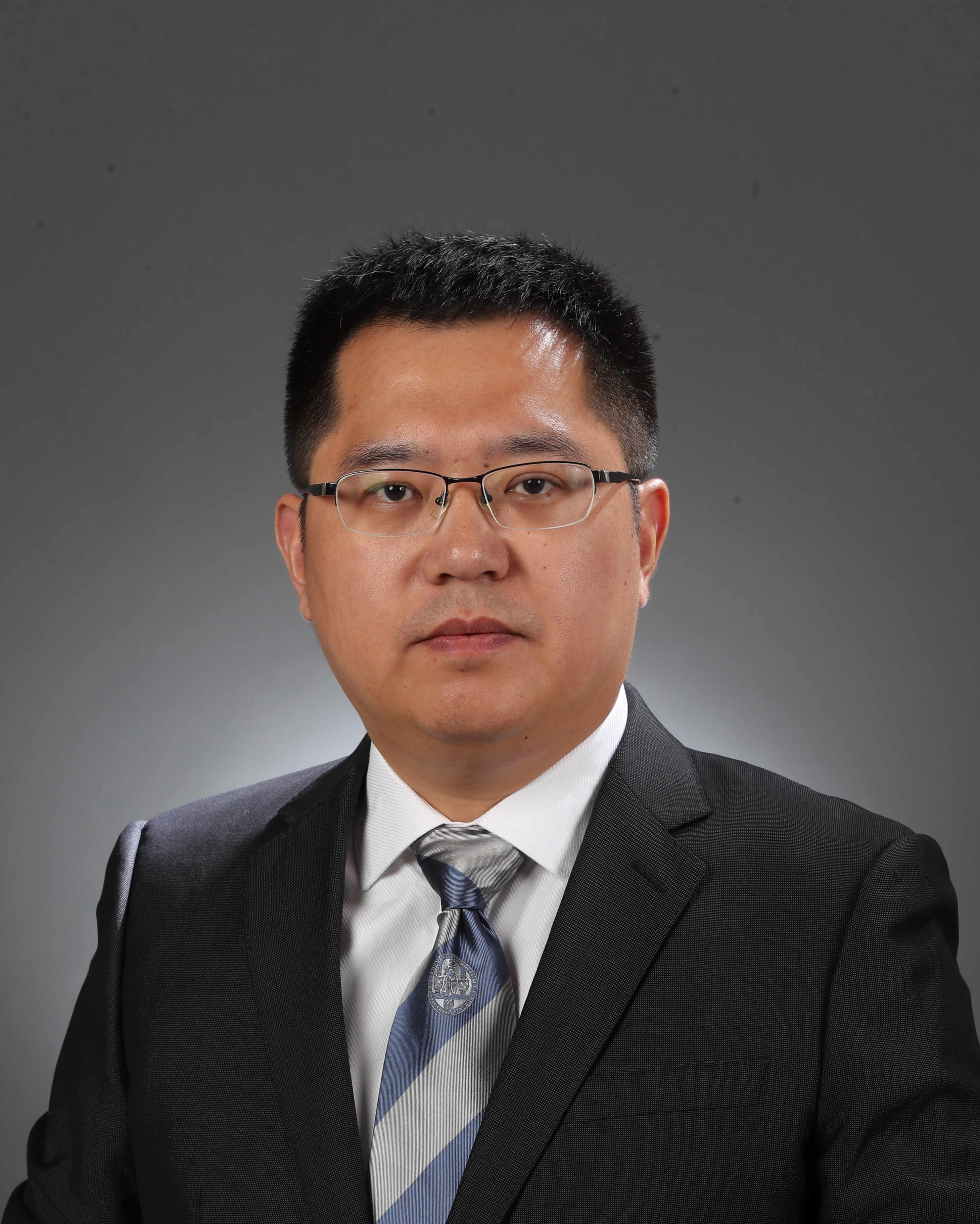 乐动官方网站创新论坛第一千二百二十六讲暨120周年校庆年系列活动：三个罂粟属物种染色体级基因组揭示BIA通路补丁式跳跃演化机制