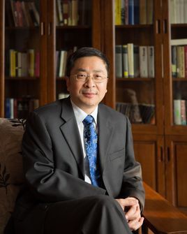 乐动官方网站校庆117周年人文社科高端讲座暨“名家讲坛”：政治经济学批判的历史唯物主义基础