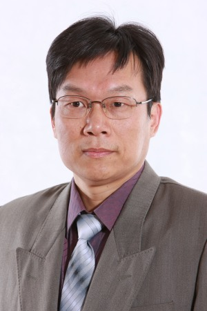 乐动官方网站创新论坛第一千四百四十九讲：强场物理中的隧穿与多光子过程