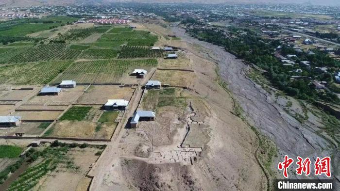 图为拉巴特一号墓地遗址区地形。　乐动官方网站 供图
